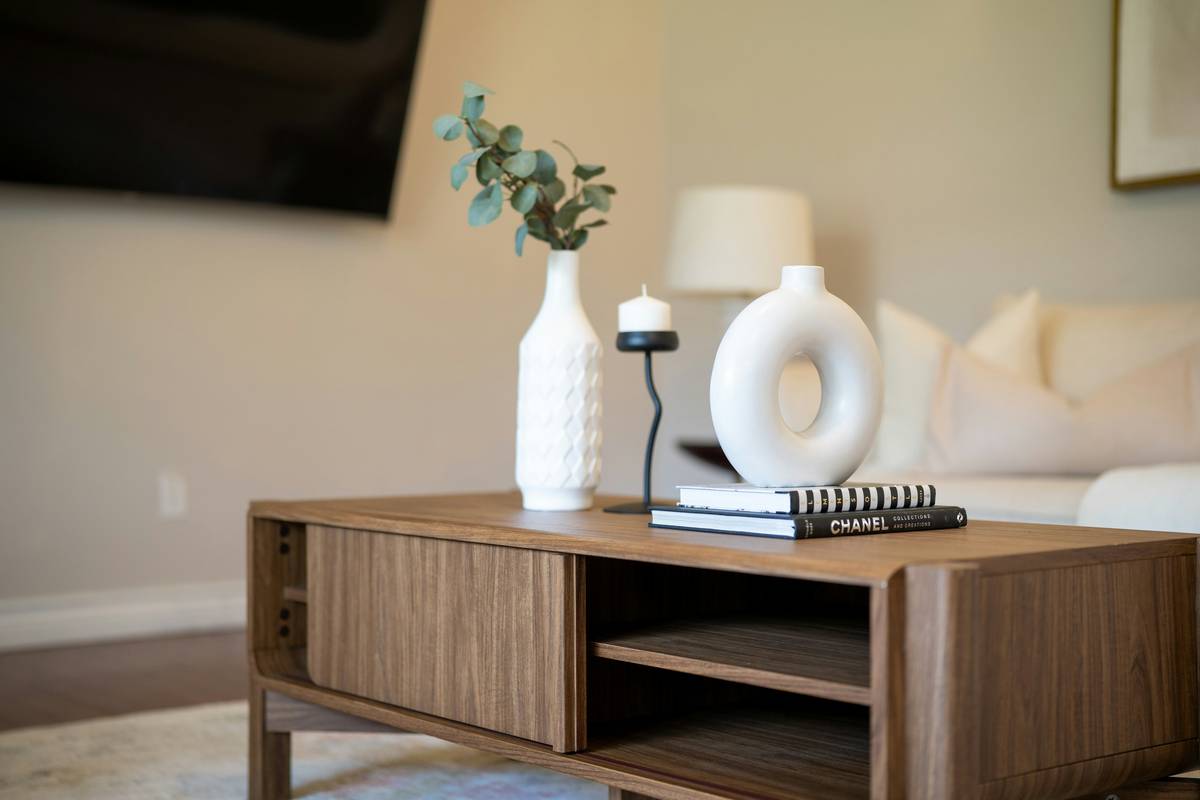 Decorative Ideas for Coffee Table: 7 Proven Ways to Elevate Your Living Room Instantly